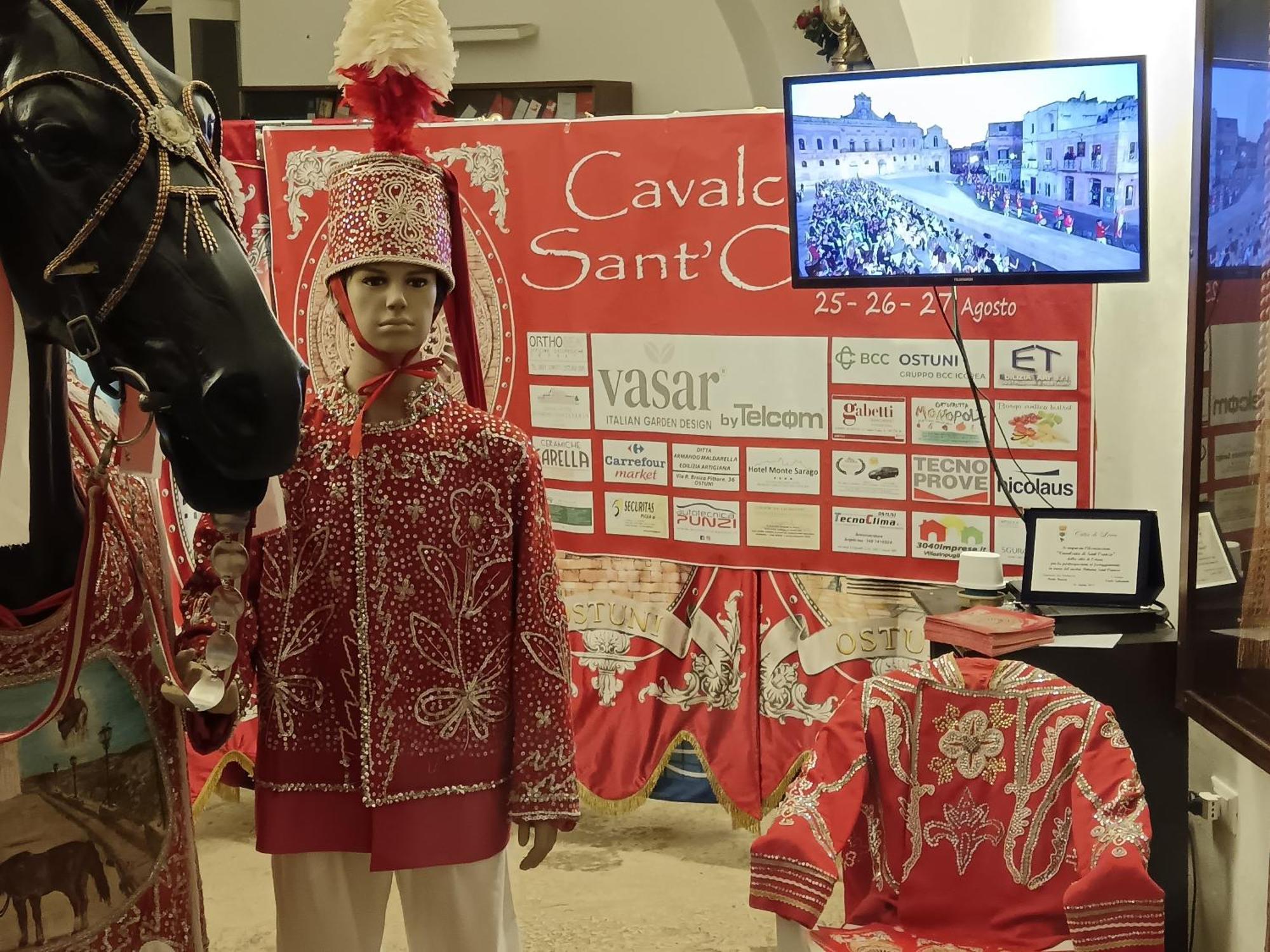 奥斯图尼Casa Don Paulu别墅 外观 照片